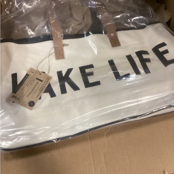 Santa Barbara Design Lake Life Canvas Tote Leather Handles Large Beach Bag New - Picture 8 of 9